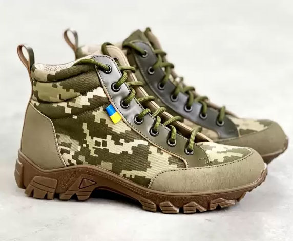 військове взуття для жінок