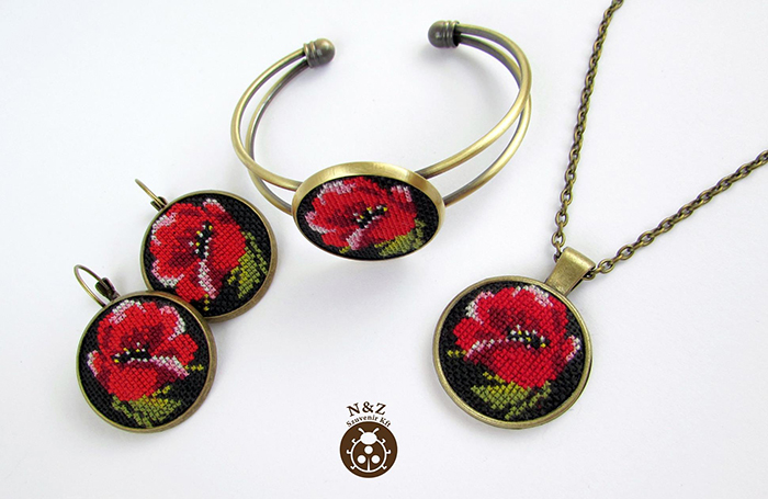 біжутерія з вишивкою