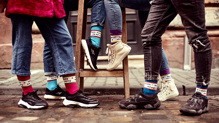 шкарпетки з написами