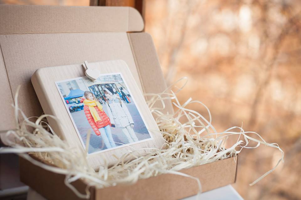 дерев'яна рамка для фото